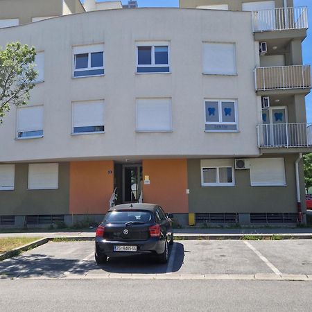 Apartment Rose Sesvete Dış mekan fotoğraf