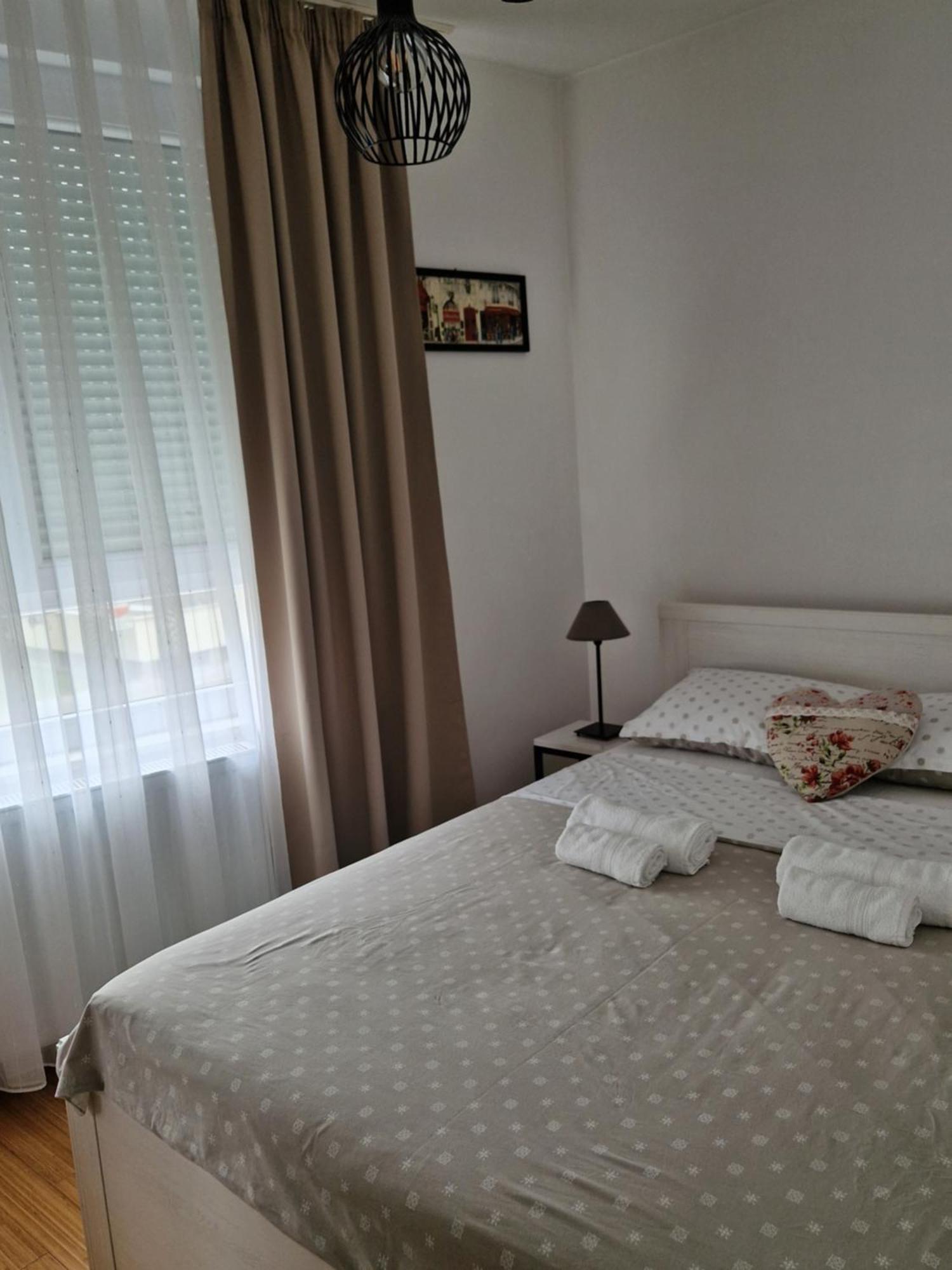 Apartment Rose Sesvete Dış mekan fotoğraf
